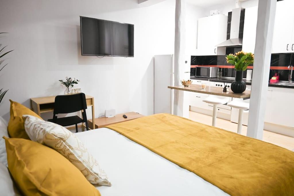 شقة Agradable Apartamento Temporal De 1 Dormitorio En Madrid Pez30 المظهر الخارجي الصورة